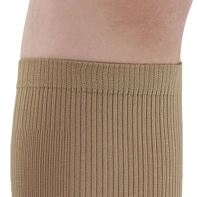AW 166 Men's Travel Knee High Socks 15-20 mmHg