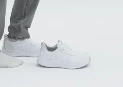 Orthofeet Men's Navigate Hands-Free Shoes
