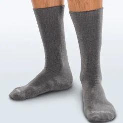 SmartKnit Seamless Diabetic Coolmax Crew Socks
