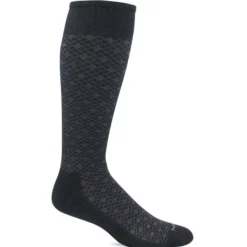 SockWell Men's Featherweight Knee High Socks 15-20 mmHg